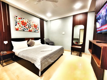 best hotel room room near aerocity